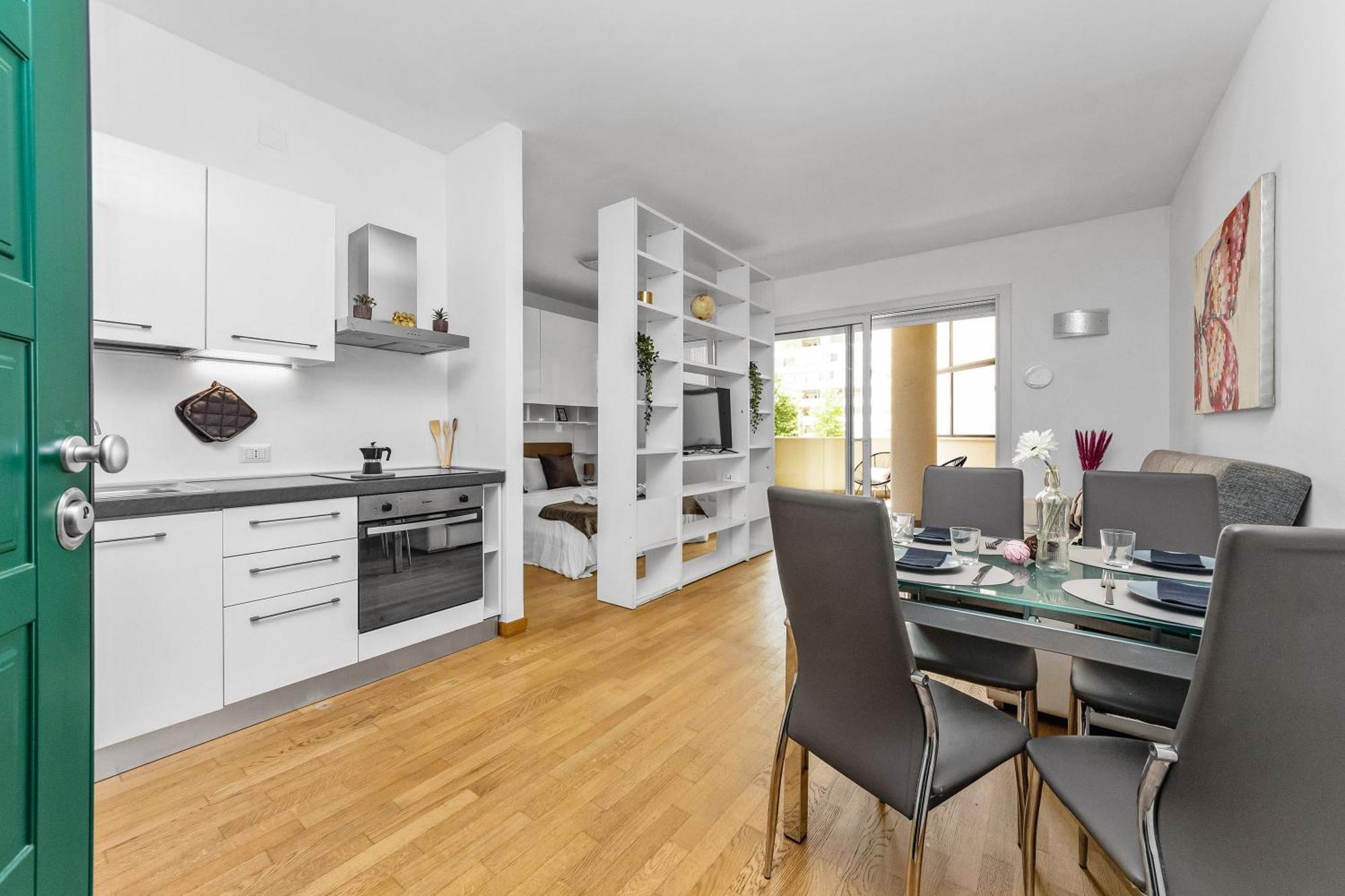 Maurizio's Flat